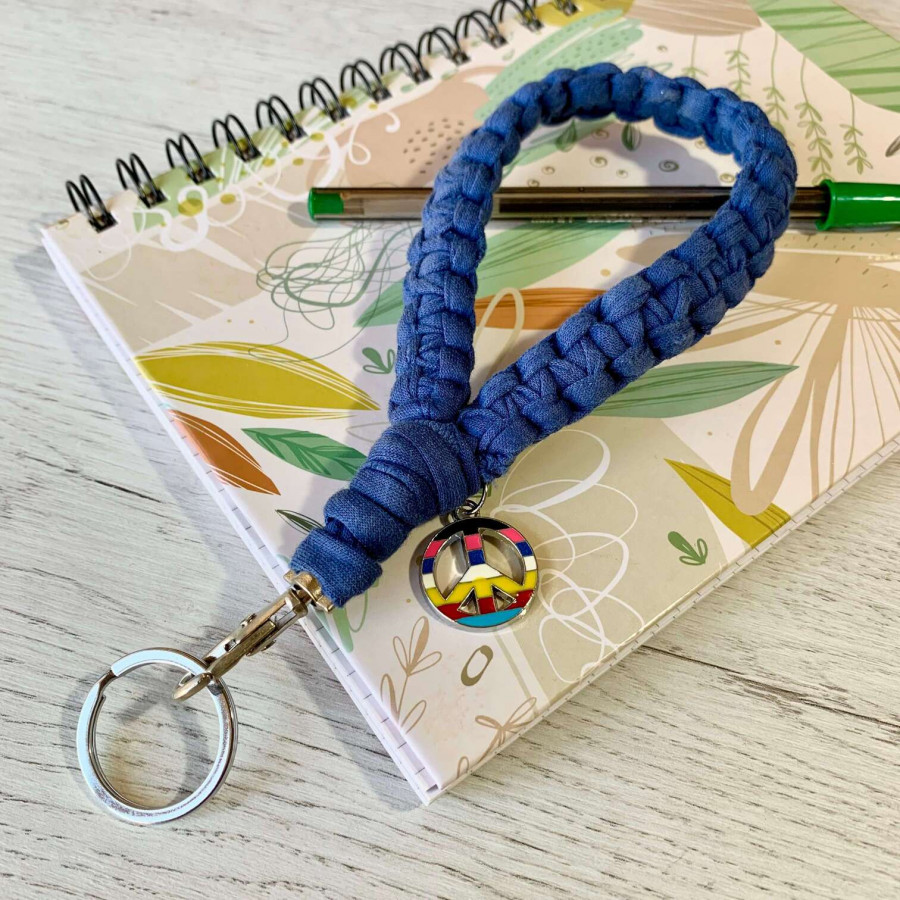 Keyring wristlet - PEACE AND LOVE Keyring wristlet - PEACE AND LOVE