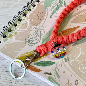 Keyring wristlet - PEACE AND LOVE