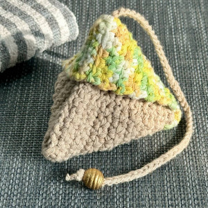 Pyramid coin pouch - Triangle coin purse