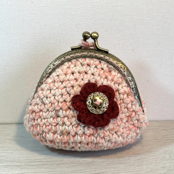 Vintage coin purse - click closure