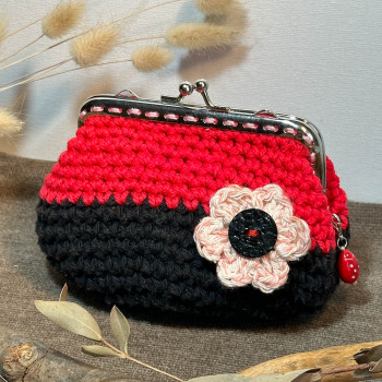 Large coin purse - red and black