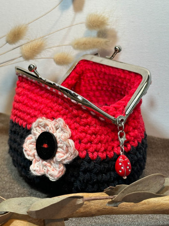 Large coin purse - red and black