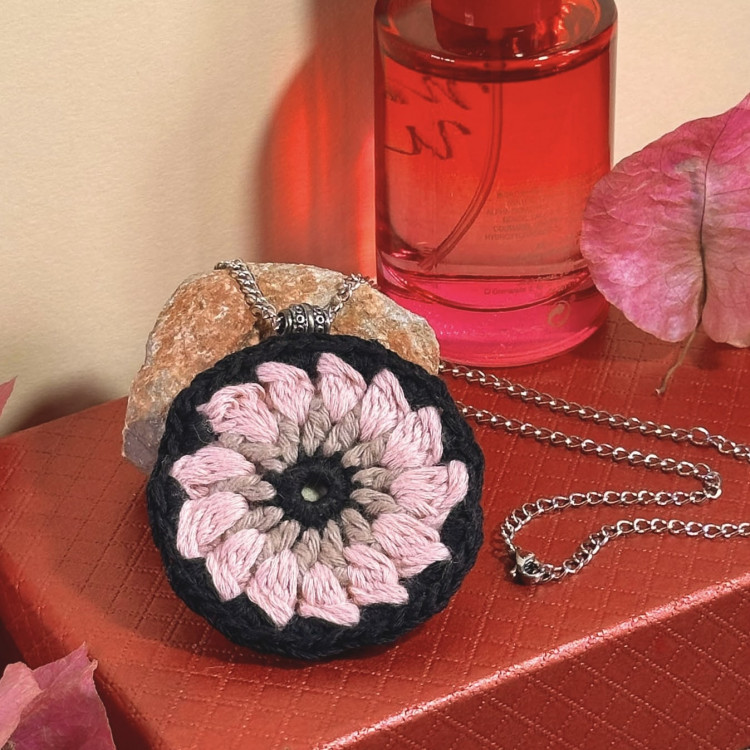 Collares Mandalas Bohemios - varios colores - cadena de acero inoxidable