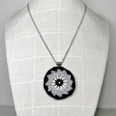Collares Mandalas - varios colores - cadena de acero inoxidable