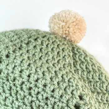 Mint green wool beret for women – one size