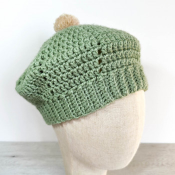 Mint green wool beret for women – one size