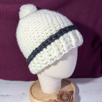 White wool beanie hat for women - one size