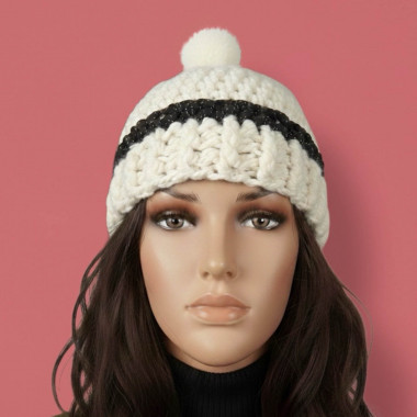 Gorro blanco de lana para mujer