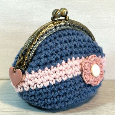 Monedero vintage con flor - cierre boquilla click