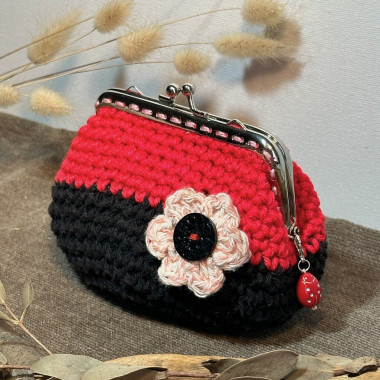 Large coin purse - red and black