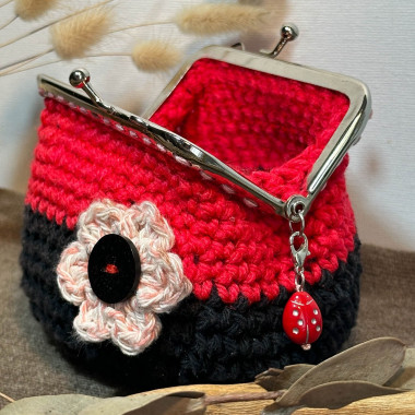 Large coin purse - red and black