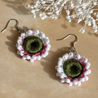 Dew Flower Earrings – handmade crochet, glass beads, luminous bohemian jewelry