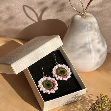 Dew Flower Earrings – handmade crochet, glass beads, luminous bohemian jewelry