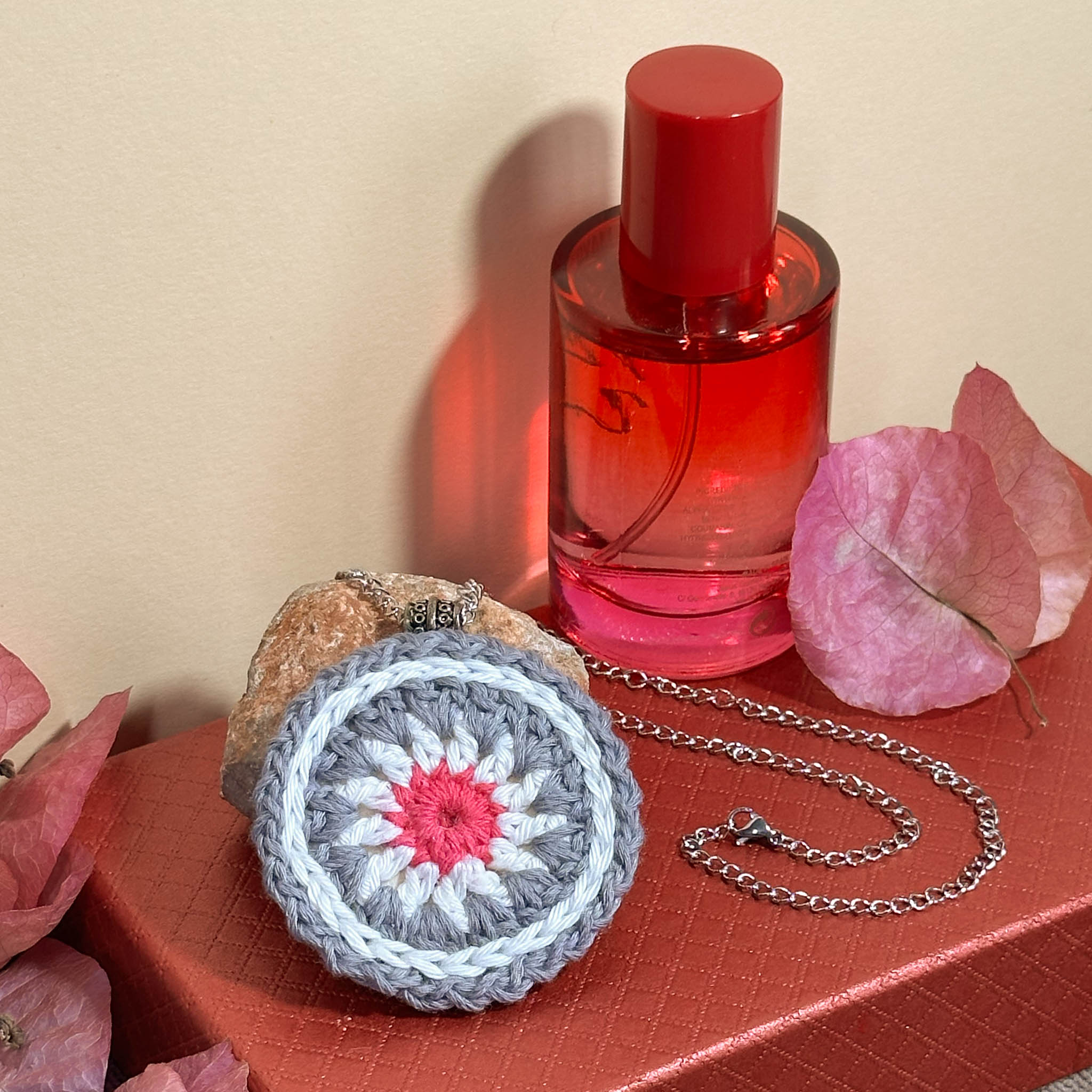 Collier Mandala bohème soleil blanc (1).JPG